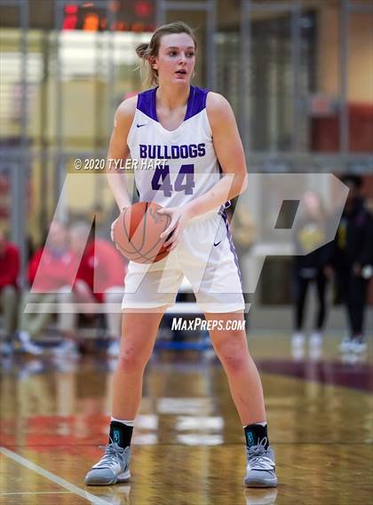 Thumbnail 1 in Terre Haute South Vigo vs. Brownsburg (IHSAA 4A Second Round Playoff) photogallery.