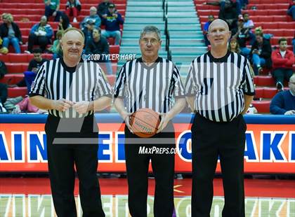 Thumbnail 1 in Terre Haute South Vigo vs. Brownsburg (IHSAA 4A Second Round Playoff) photogallery.