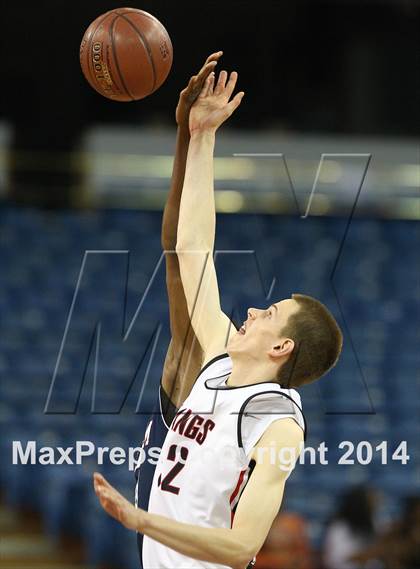 Thumbnail 3 in Freedom vs. Monte Vista (CIF NorCal Regional D1 Final) photogallery.