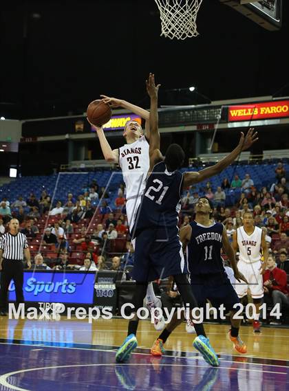 Thumbnail 3 in Freedom vs. Monte Vista (CIF NorCal Regional D1 Final) photogallery.