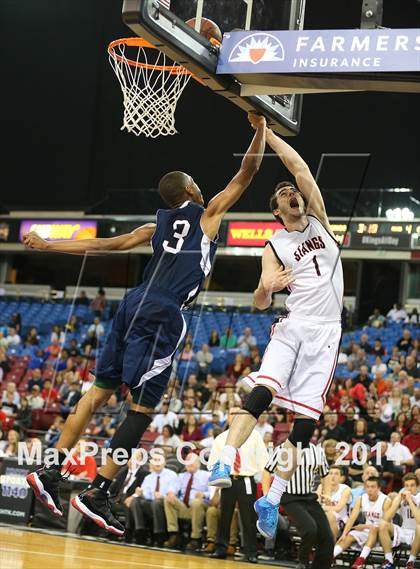 Thumbnail 1 in Freedom vs. Monte Vista (CIF NorCal Regional D1 Final) photogallery.