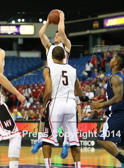 Thumbnail 2 in Freedom vs. Monte Vista (CIF NorCal Regional D1 Final) photogallery.