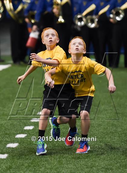 Thumbnail 3 in McCollum vs Tivy (UIL 5A Bi-District Playoff) photogallery.