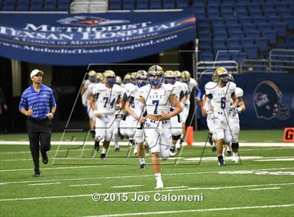 Thumbnail 2 in McCollum vs Tivy (UIL 5A Bi-District Playoff) photogallery.