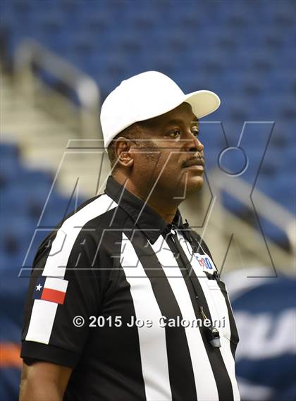 Thumbnail 3 in McCollum vs Tivy (UIL 5A Bi-District Playoff) photogallery.