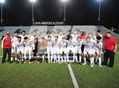 Thumbnail 1 in Waltrip vs. Kingwood Park (UIL 5A Quarterfinal Playoff) photogallery.