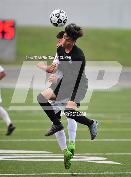 Thumbnail 2 in Waltrip vs. Kingwood Park (UIL 5A Quarterfinal Playoff) photogallery.