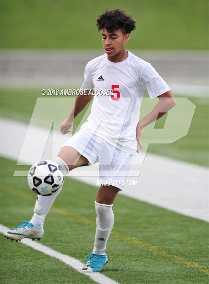Thumbnail 1 in Waltrip vs. Kingwood Park (UIL 5A Quarterfinal Playoff) photogallery.