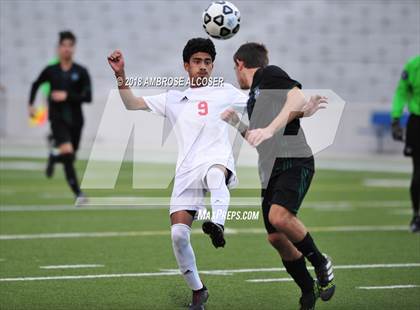 Thumbnail 2 in Waltrip vs. Kingwood Park (UIL 5A Quarterfinal Playoff) photogallery.