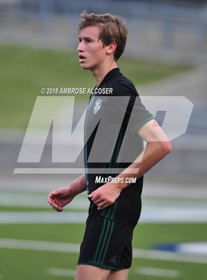 Thumbnail 2 in Waltrip vs. Kingwood Park (UIL 5A Quarterfinal Playoff) photogallery.