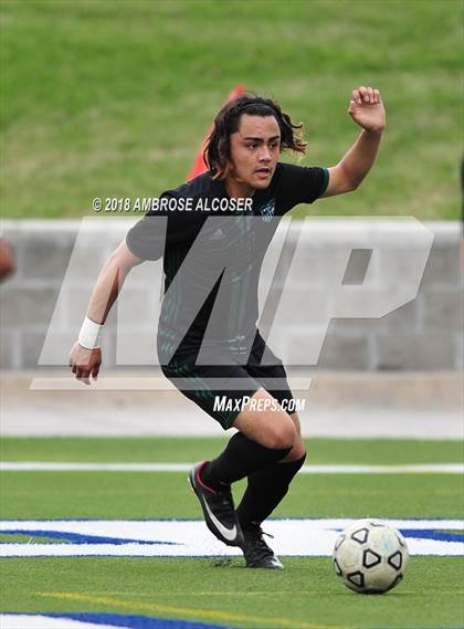 Thumbnail 2 in Waltrip vs. Kingwood Park (UIL 5A Quarterfinal Playoff) photogallery.