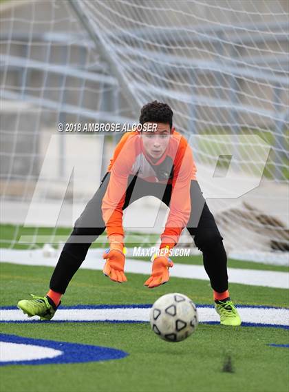 Thumbnail 1 in Waltrip vs. Kingwood Park (UIL 5A Quarterfinal Playoff) photogallery.