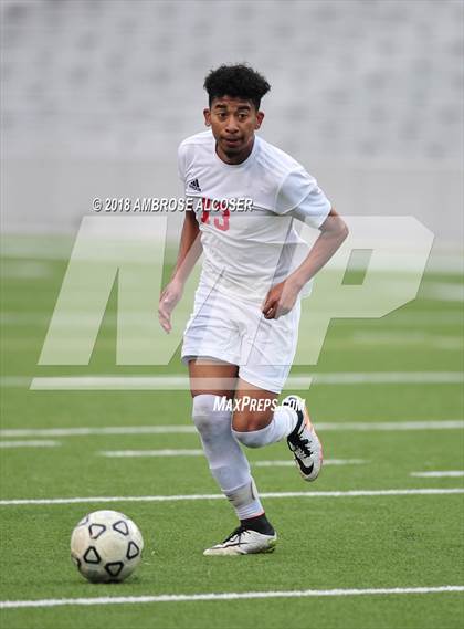 Thumbnail 2 in Waltrip vs. Kingwood Park (UIL 5A Quarterfinal Playoff) photogallery.