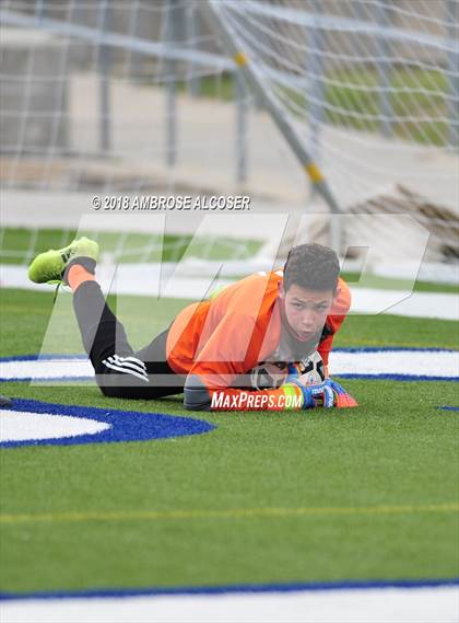 Thumbnail 3 in Waltrip vs. Kingwood Park (UIL 5A Quarterfinal Playoff) photogallery.