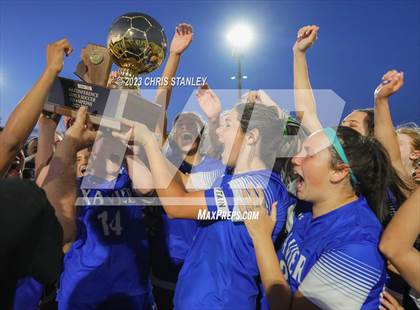 Thumbnail 2 in Perry vs. Xavier College Prep (AIA 6A Finals Awards) photogallery.