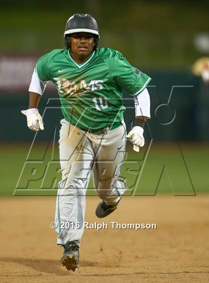 Thumbnail 2 in St. Mary's vs. Elk Grove (@ Raley Field) photogallery.