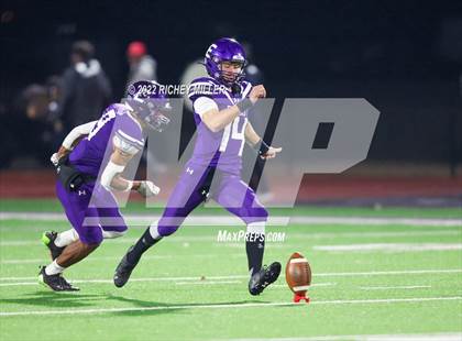 Thumbnail 1 in Nashville @ Elkins (AHSAA 4A Quadrant 3 Final) photogallery.