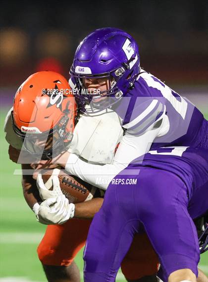 Thumbnail 2 in Nashville @ Elkins (AHSAA 4A Quadrant 3 Final) photogallery.