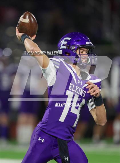 Thumbnail 3 in Nashville @ Elkins (AHSAA 4A Quadrant 3 Final) photogallery.