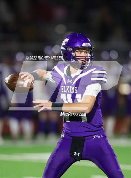 Thumbnail 1 in Nashville @ Elkins (AHSAA 4A Quadrant 3 Final) photogallery.