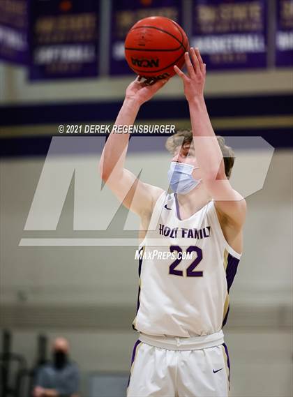 Thumbnail 2 in Grand Junction vs Holy Family (CHSAA 4A Playoffs Rd 1) photogallery.