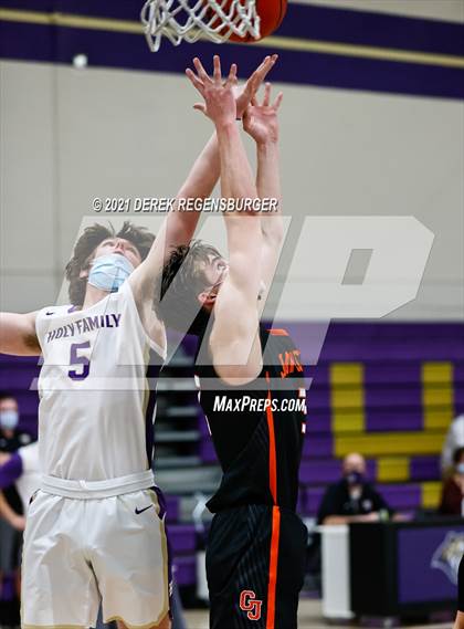 Thumbnail 2 in Grand Junction vs Holy Family (CHSAA 4A Playoffs Rd 1) photogallery.