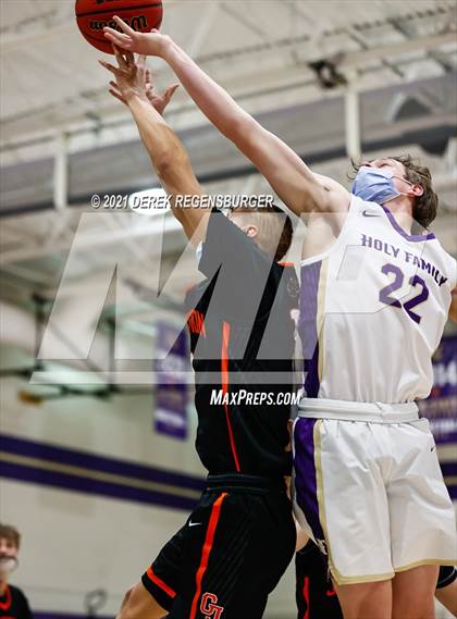 Thumbnail 1 in Grand Junction vs Holy Family (CHSAA 4A Playoffs Rd 1) photogallery.