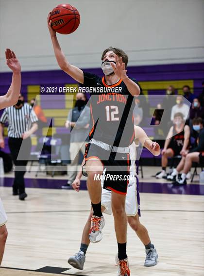 Thumbnail 2 in Grand Junction vs Holy Family (CHSAA 4A Playoffs Rd 1) photogallery.