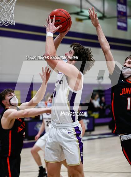 Thumbnail 3 in Grand Junction vs Holy Family (CHSAA 4A Playoffs Rd 1) photogallery.