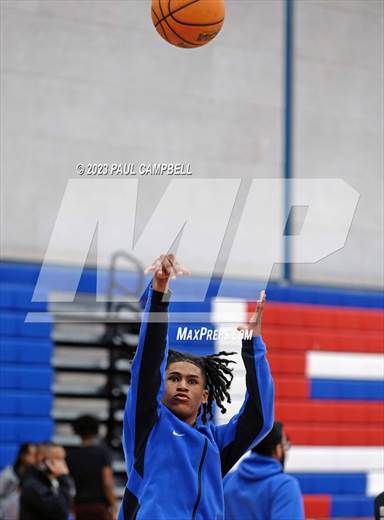 null - Photo 01