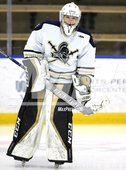 Thumbnail 2 in St. Mary's vs Canisius photogallery.
