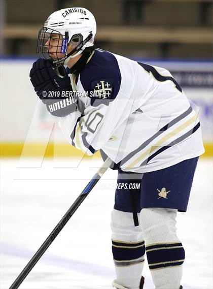 Thumbnail 3 in St. Mary's vs Canisius photogallery.