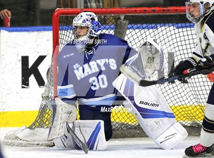 Thumbnail 3 in St. Mary's vs Canisius photogallery.