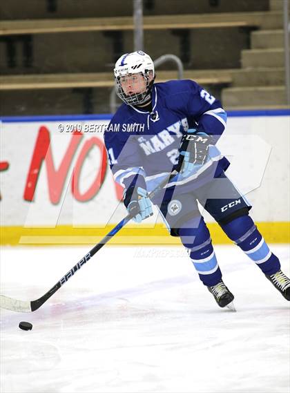 Thumbnail 2 in St. Mary's vs Canisius photogallery.