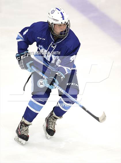Thumbnail 3 in St. Mary's vs Canisius photogallery.