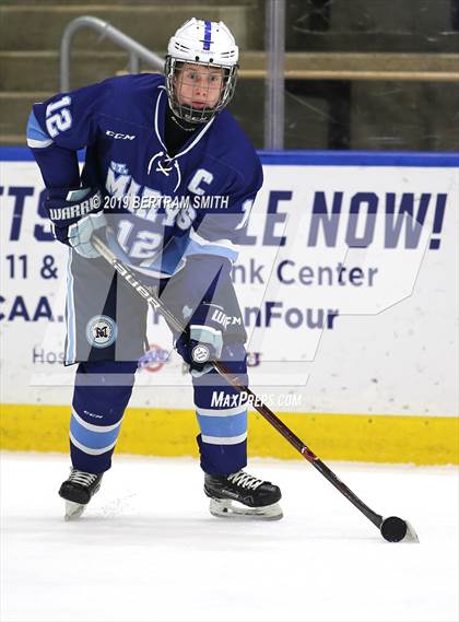 Thumbnail 2 in St. Mary's vs Canisius photogallery.