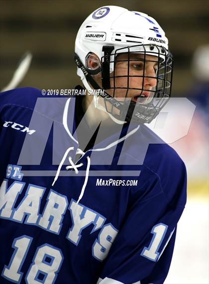 Thumbnail 3 in St. Mary's vs Canisius photogallery.