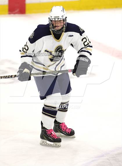 Thumbnail 2 in St. Mary's vs Canisius photogallery.