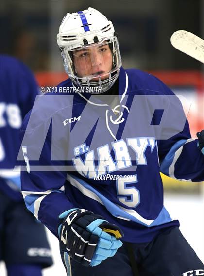 Thumbnail 2 in St. Mary's vs Canisius photogallery.