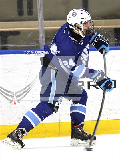 Thumbnail 2 in St. Mary's vs Canisius photogallery.