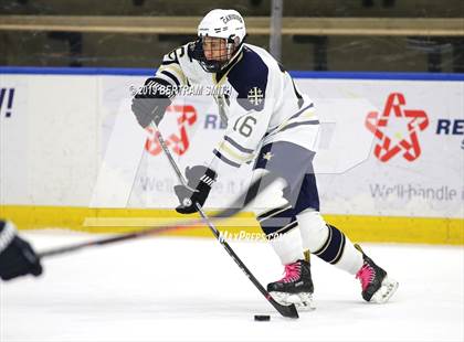 Thumbnail 3 in St. Mary's vs Canisius photogallery.