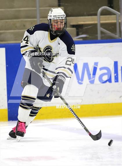 Thumbnail 2 in St. Mary's vs Canisius photogallery.