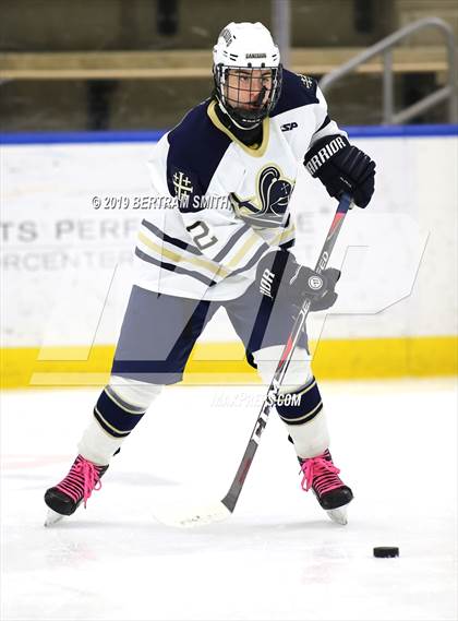 Thumbnail 3 in St. Mary's vs Canisius photogallery.