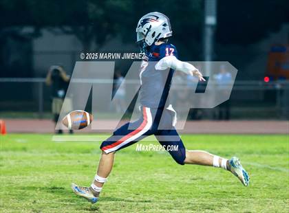 Thumbnail 3 in Oaks Christian @ Liberty photogallery.