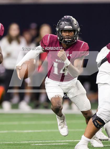 Thumbnail 2 in Lovejoy vs. Mansfield Timberview (UIL 5A Region Semifinals) photogallery.