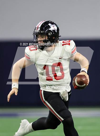 Thumbnail 2 in Lovejoy vs. Mansfield Timberview (UIL 5A Region Semifinals) photogallery.