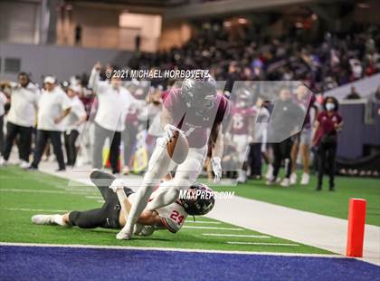 Thumbnail 3 in Lovejoy vs. Mansfield Timberview (UIL 5A Region Semifinals) photogallery.