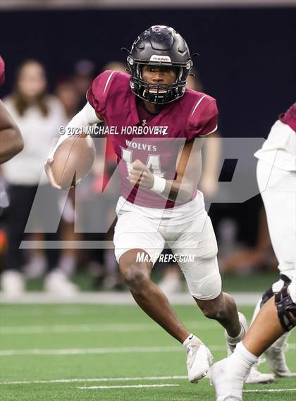 Thumbnail 3 in Lovejoy vs. Mansfield Timberview (UIL 5A Region Semifinals) photogallery.