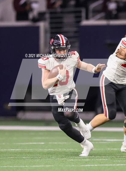 Thumbnail 1 in Lovejoy vs. Mansfield Timberview (UIL 5A Region Semifinals) photogallery.