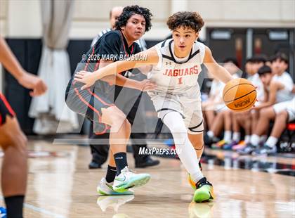 Thumbnail 3 in FR: Katella @ Segerstrom photogallery.